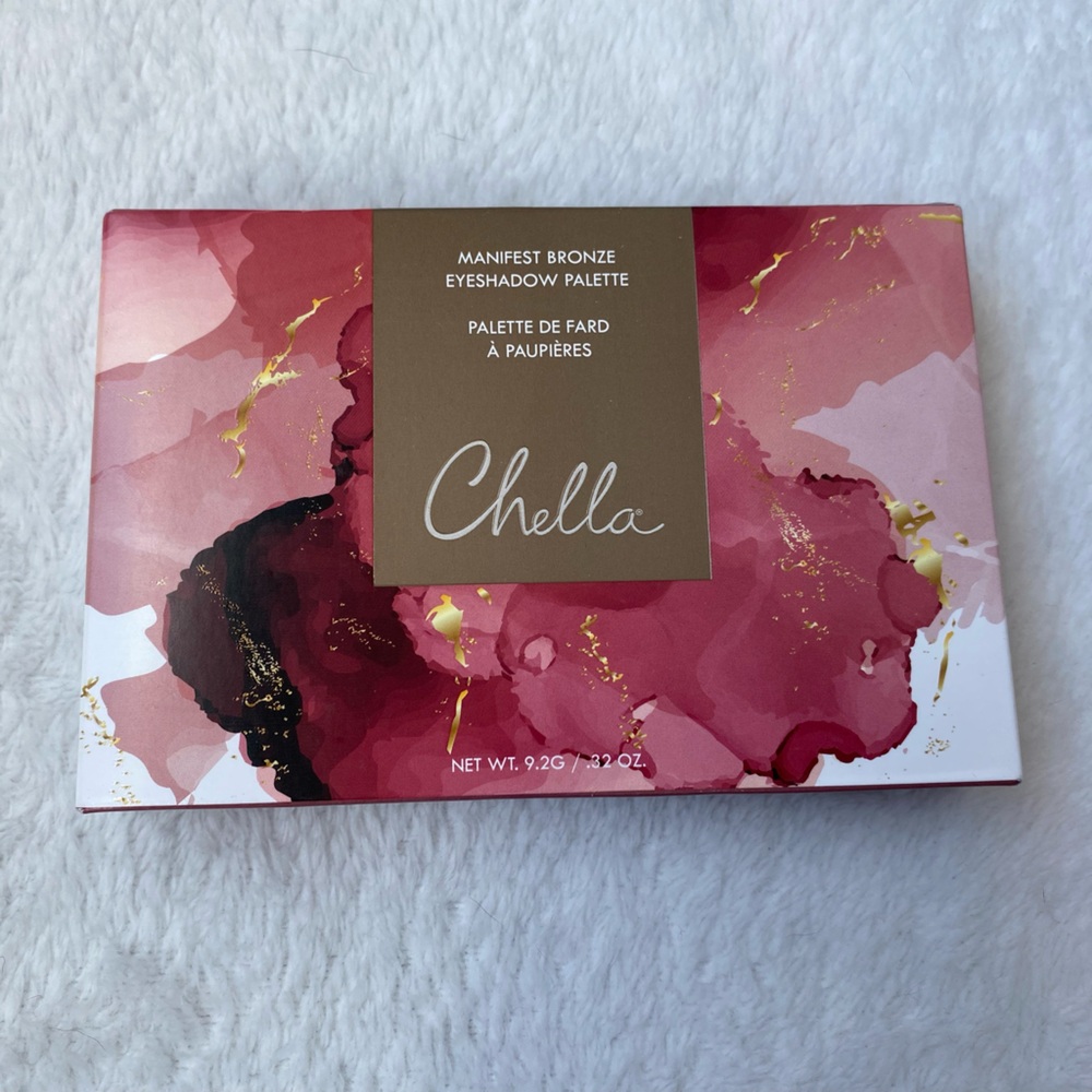 Chella Eye Shadow Palette in manifest bronze - new in box